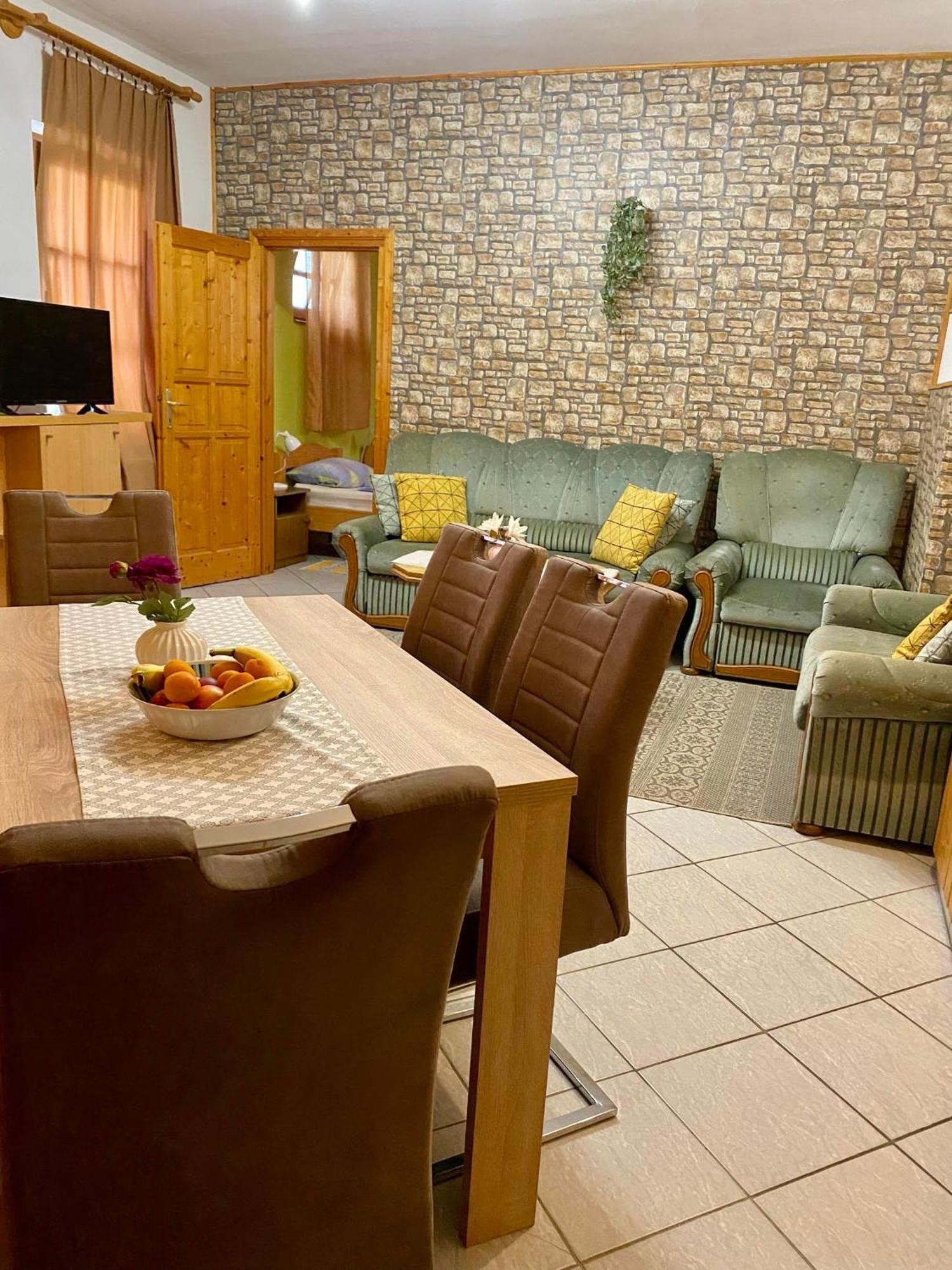 Apartament Katalin App. Zalagyoengye Zalakaros Zewnętrze zdjęcie